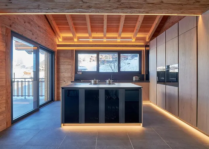 New High Standing Шале *